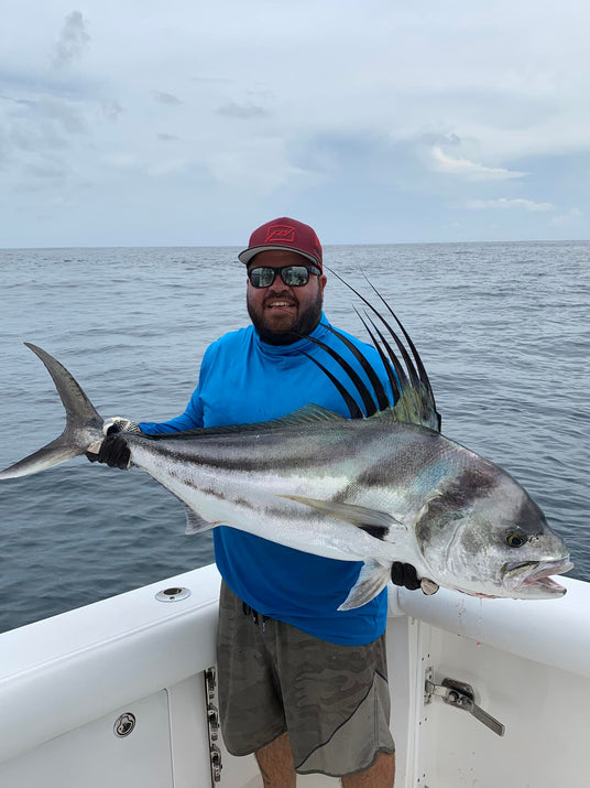 Sportfiske efter roosterfish i Costa Rica med Outside Travels