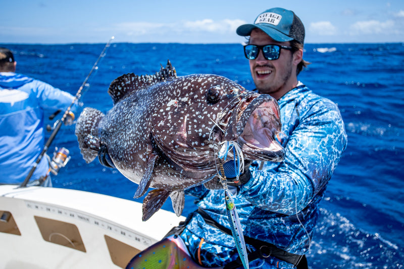 Grouper tagen på speed jigging över djupkant vid Rodrigues
